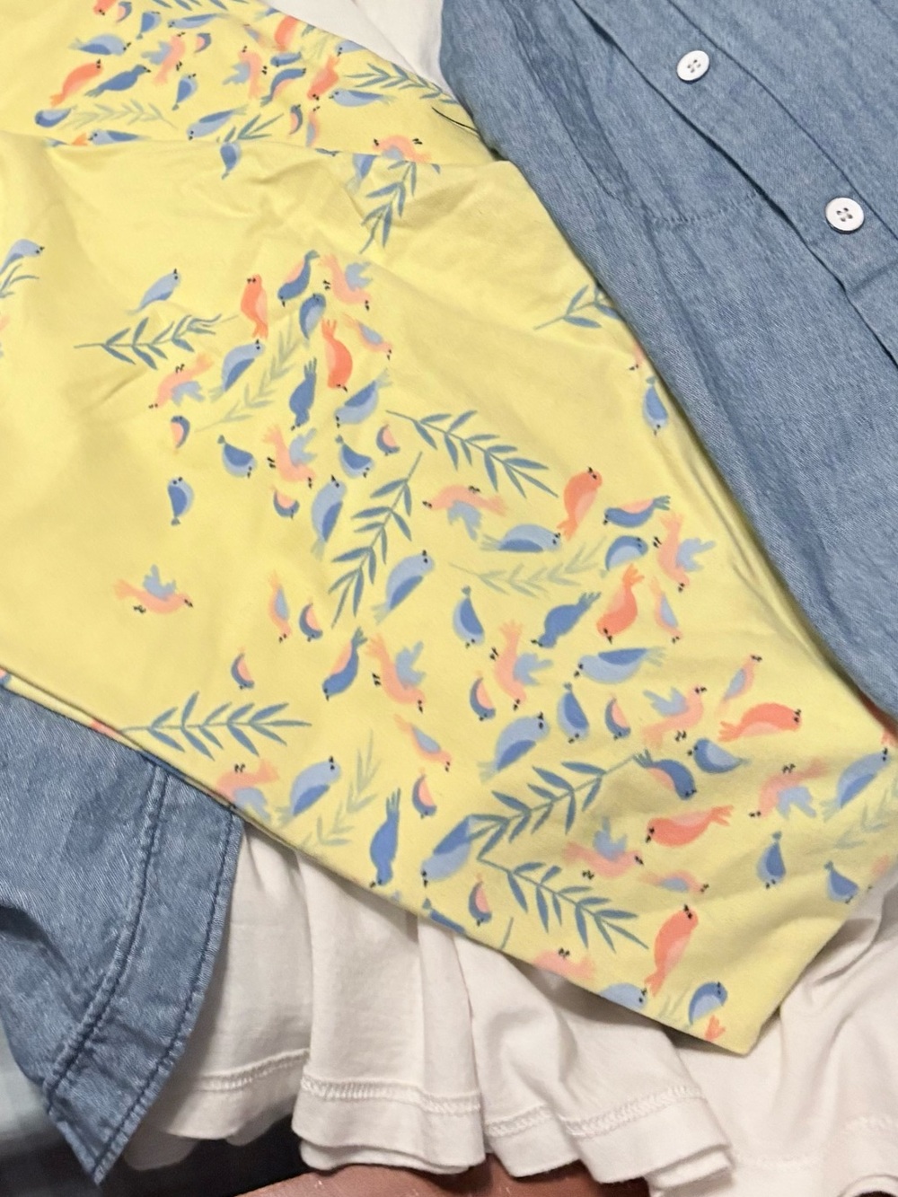 Yellow Bird-Print Leggings